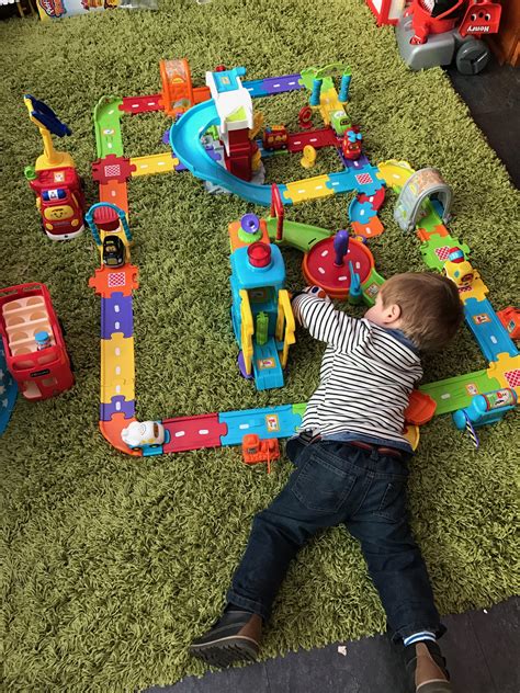 best 2 year old boy toys